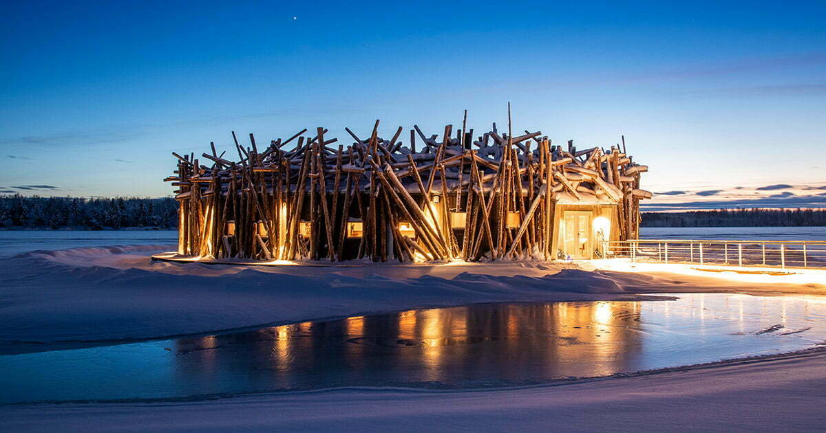 Arctic Bath i skymningen Harads norra Sverige