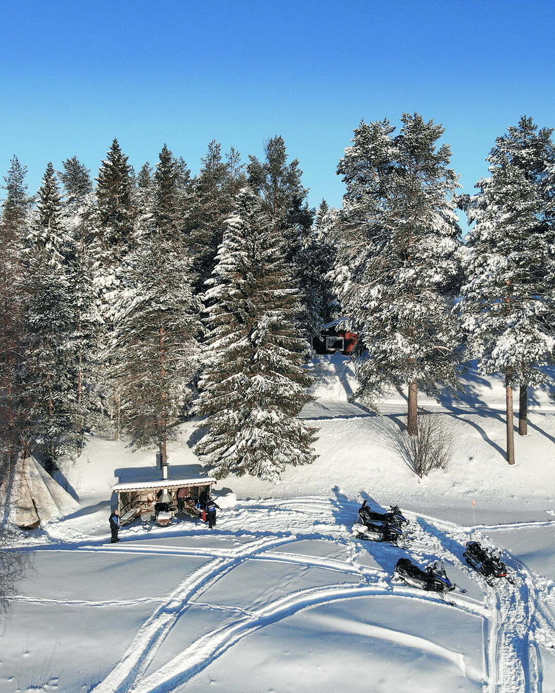 Skotertur för grupper i Luleå skärgård med Brändö Lodge