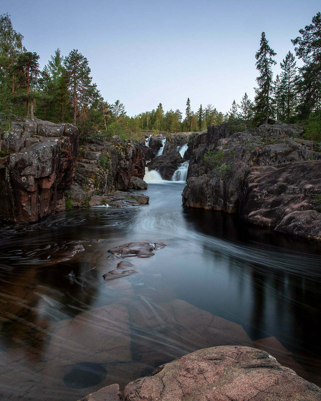 Storforsen kanjon vattenfall lång slutartid på kameran