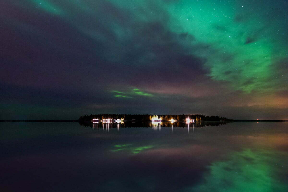 Norrsken i Bottenviken vid Hindersöstallarna Stor-skränmåsören bild 00121 format 1200x800